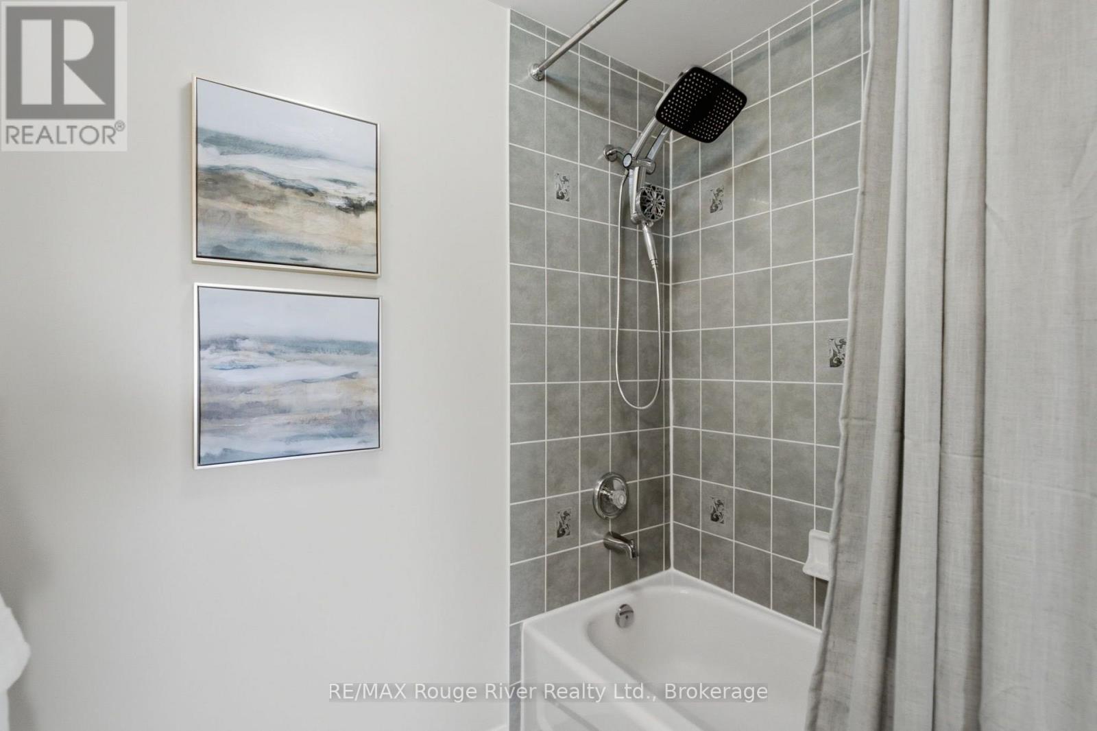 16 Plantation Court, Whitby, Ontario  L1P 1R2 - Photo 32 - E13677914