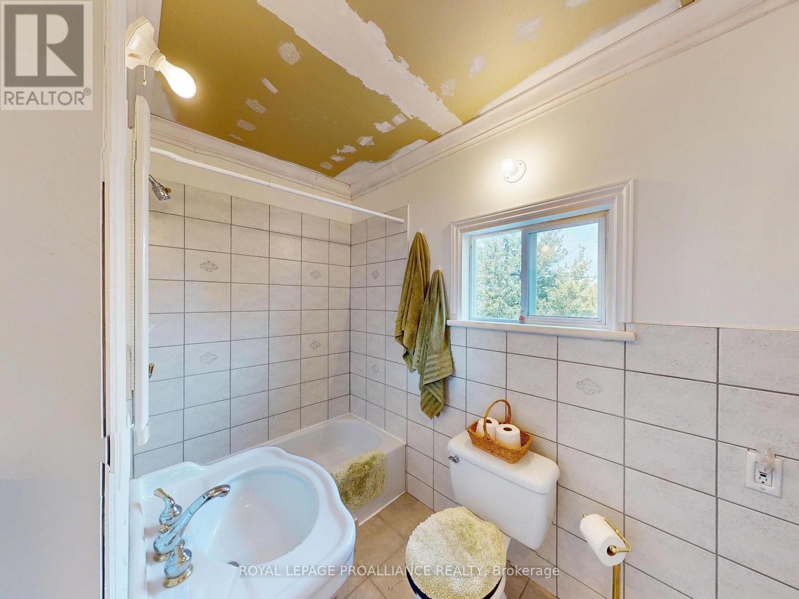 133 Juniper Lane, Prince Edward County, Ontario  K0K 1A0 - Photo 24 - X13677896