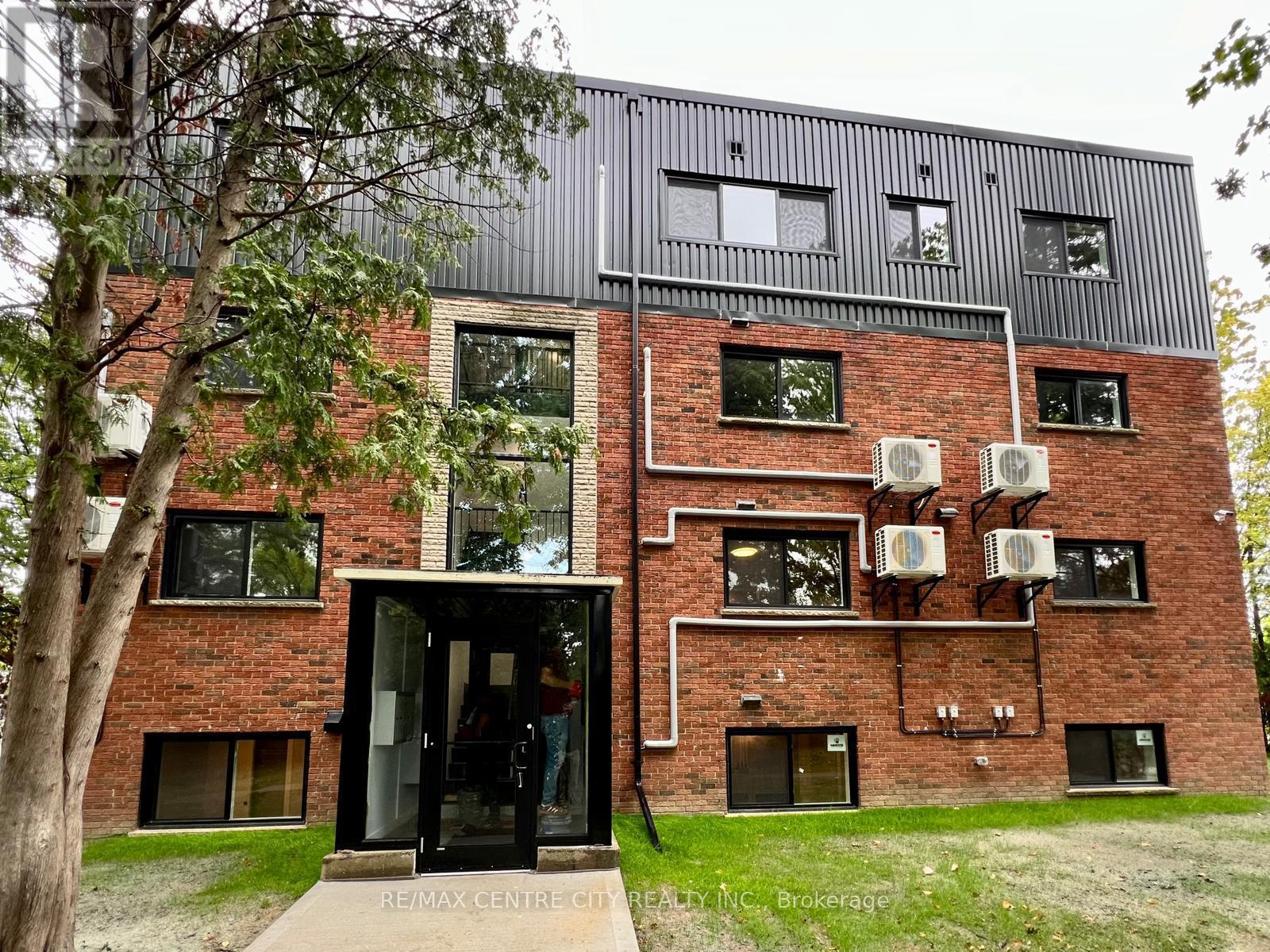2 - 400 Scenic Drive, London South, Ontario  N5Z 3A8 - Photo 2 - X13677870