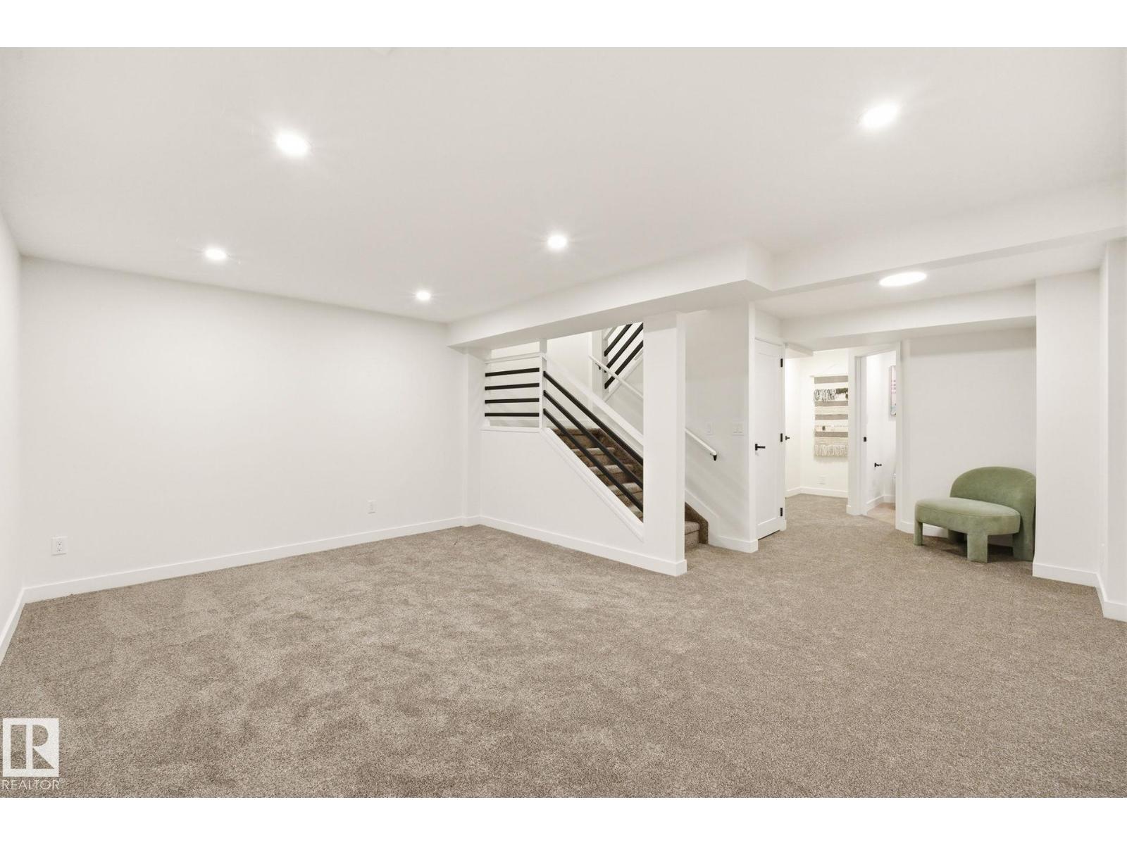 125 Woodborough Wy NW, Edmonton, Alberta T5Y 1N2 - Photo 20 - E4503924