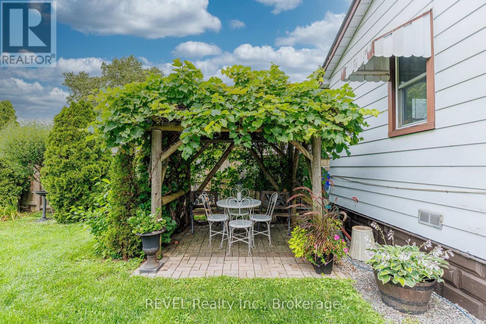 66 Semley Avenue, Welland, Ontario  L3C 1X4 - Photo 39 - X13677898