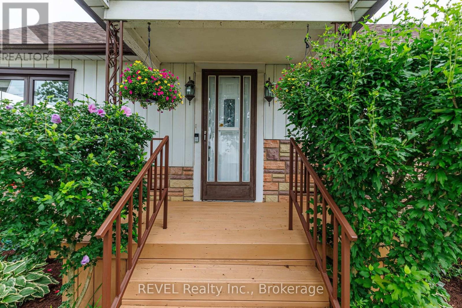 66 Semley Avenue, Welland, Ontario  L3C 1X4 - Photo 6 - X13677898