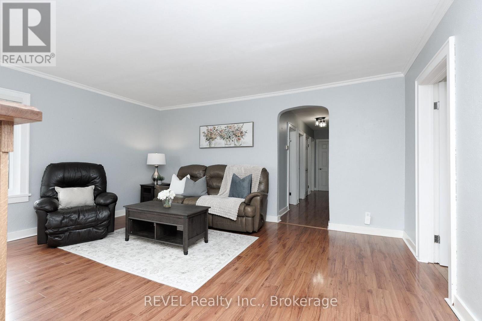 66 Semley Avenue, Welland, Ontario  L3C 1X4 - Photo 7 - X13677898