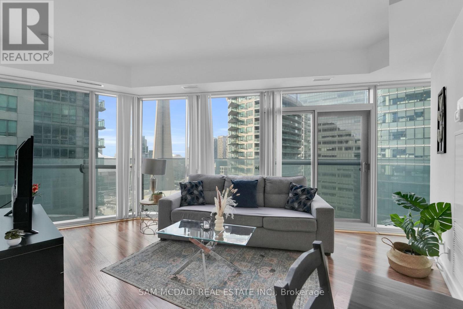 2307 - 12 York Street, Toronto, Ontario  M5J 0A9 - Photo 11 - C13677886