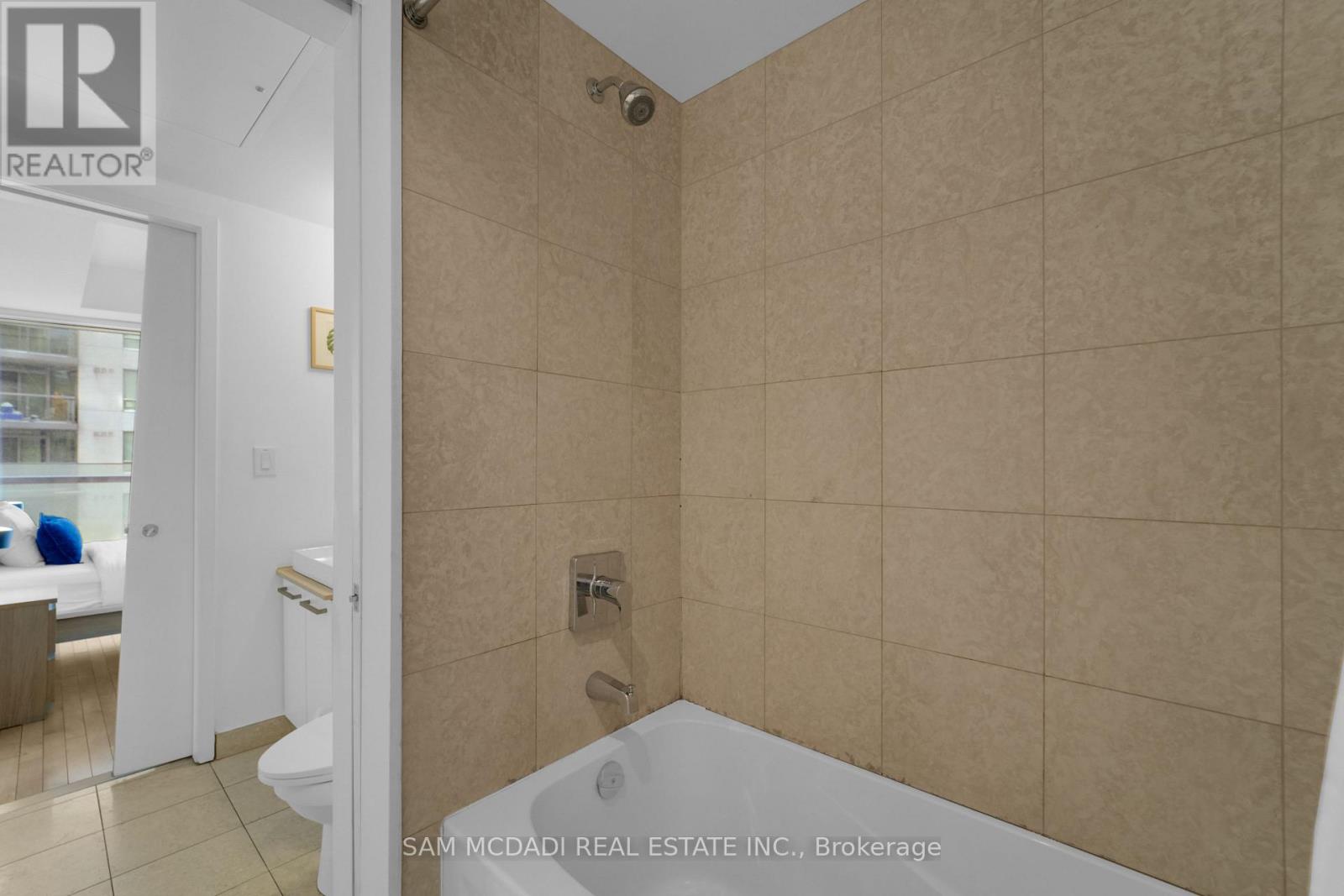 2307 - 12 York Street, Toronto, Ontario  M5J 0A9 - Photo 15 - C13677886