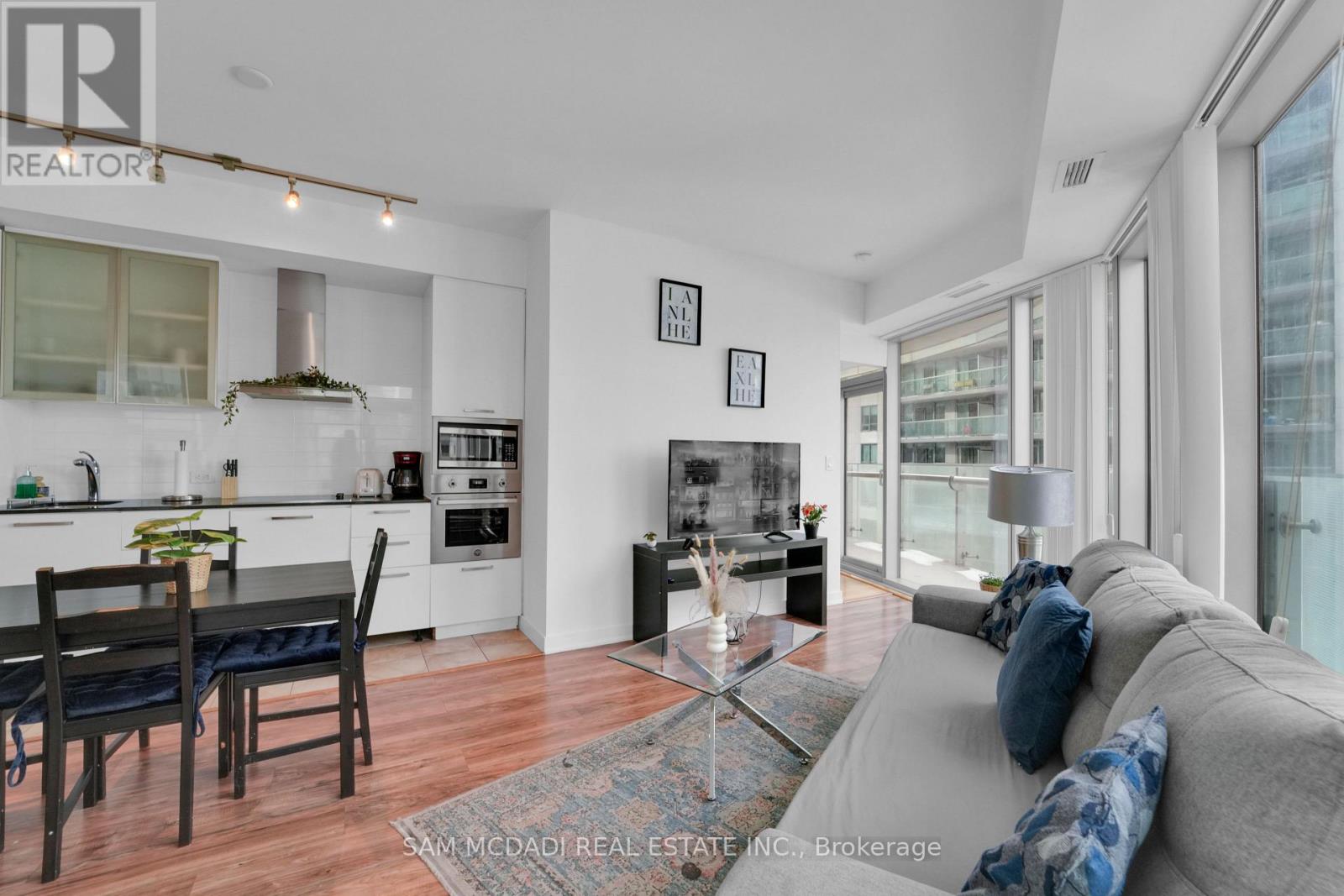 2307 - 12 York Street, Toronto, Ontario  M5J 0A9 - Photo 6 - C13677886