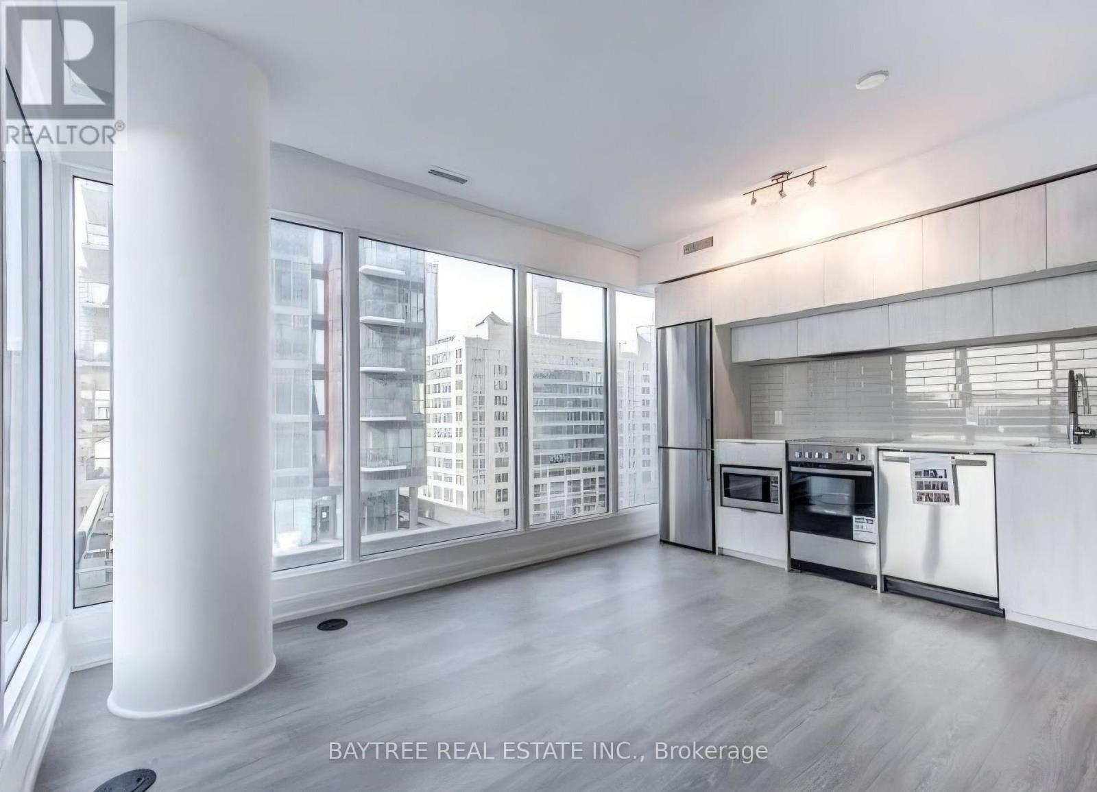 2110 - 181 DUNDAS STREET E