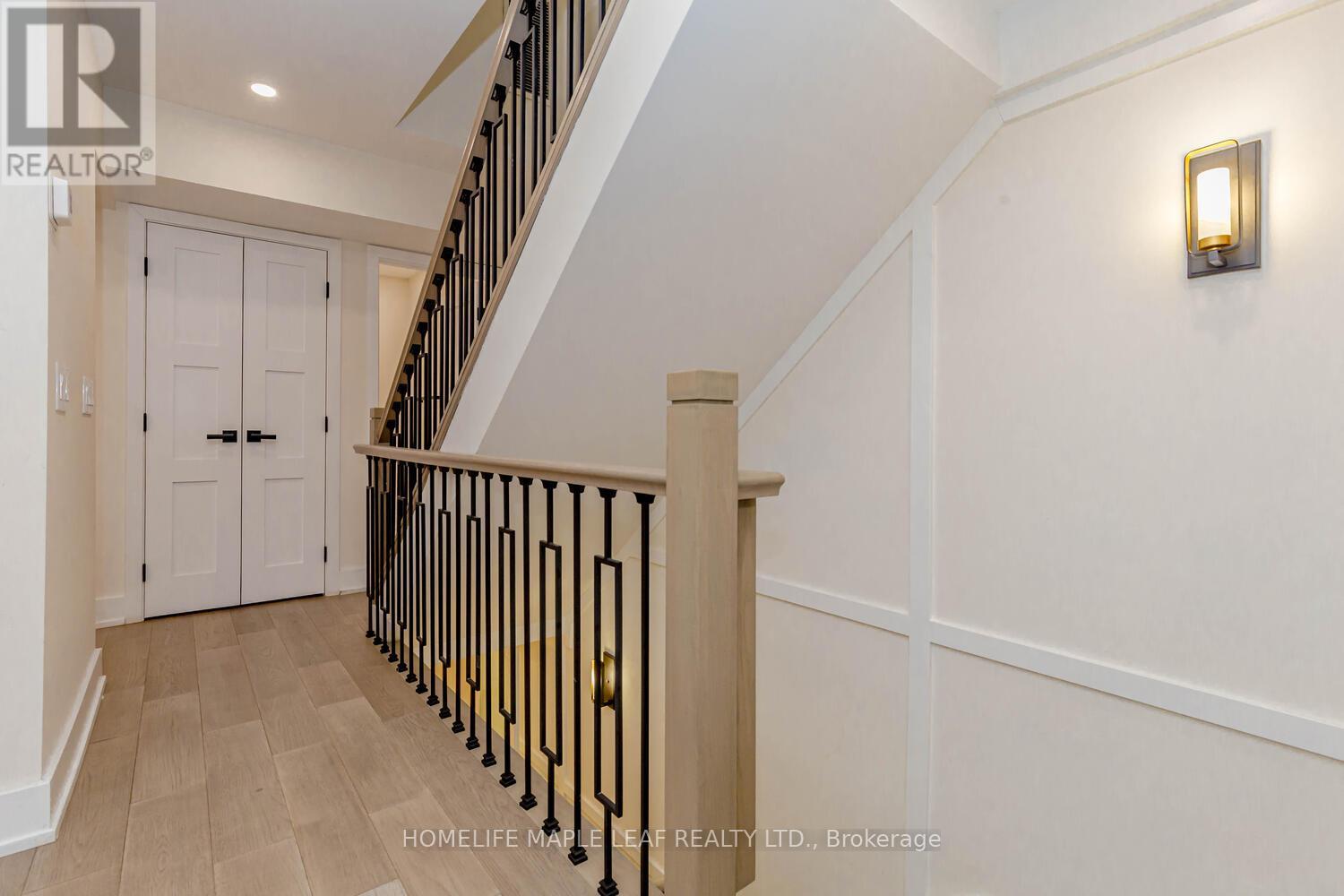 56 St Nicholas Street, Toronto, Ontario  M4Y 1W7 - Photo 4 - C13677950
