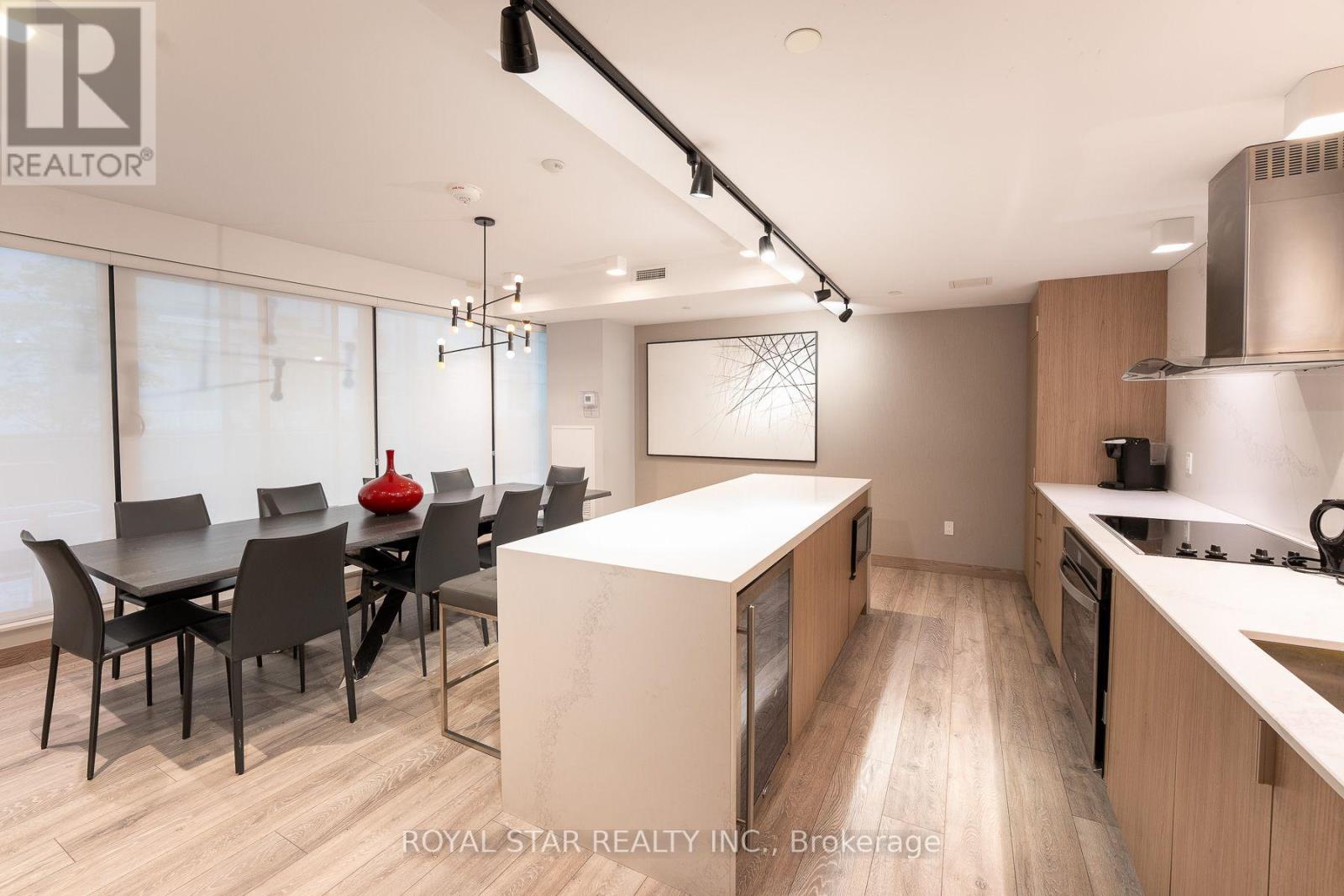 601 - 215 Queen Street W, Toronto, Ontario  M5V 0P5 - Photo 14 - C13677960