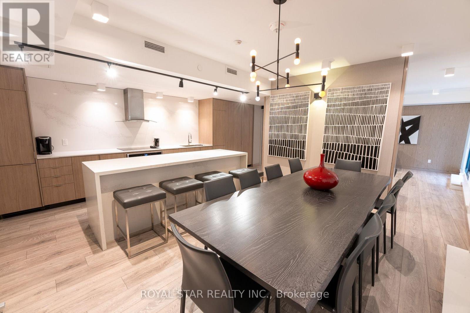 601 - 215 Queen Street W, Toronto, Ontario  M5V 0P5 - Photo 16 - C13677960