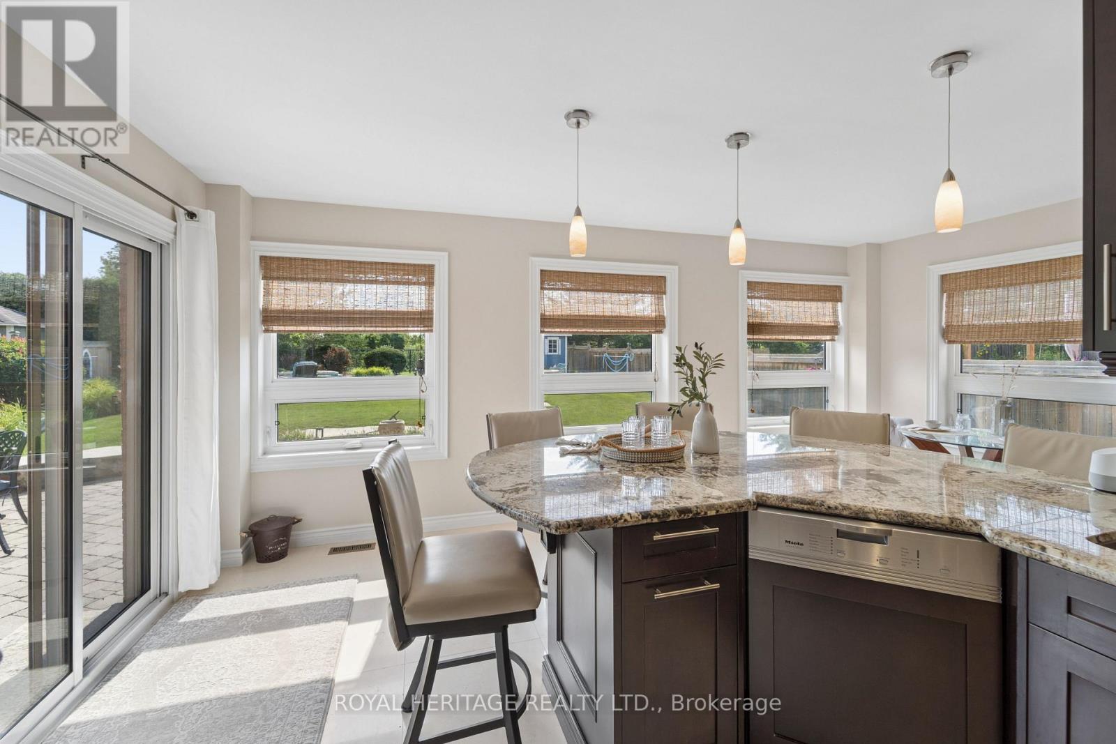 63 Kennett Drive, Whitby, Ontario  L1P 1L5 - Photo 10 - E13677874
