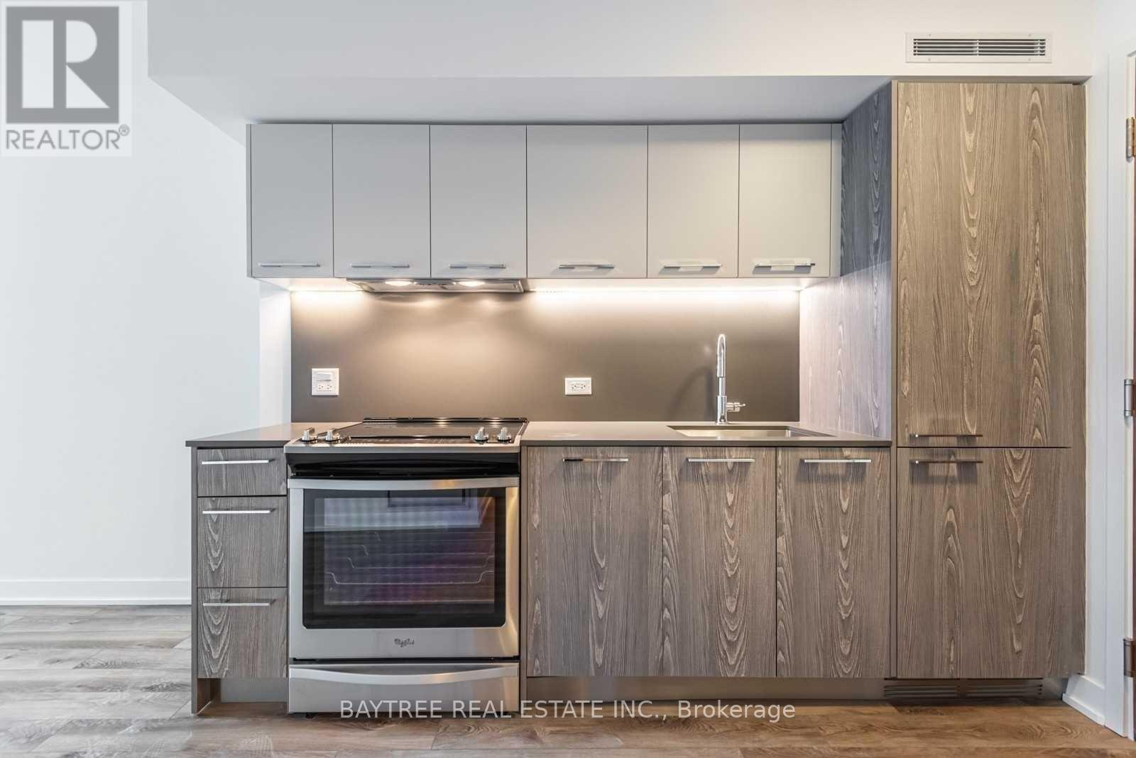 914 - 30 Baseball Place, Toronto, Ontario  M4M 0E8 - Photo 2 - E13677968