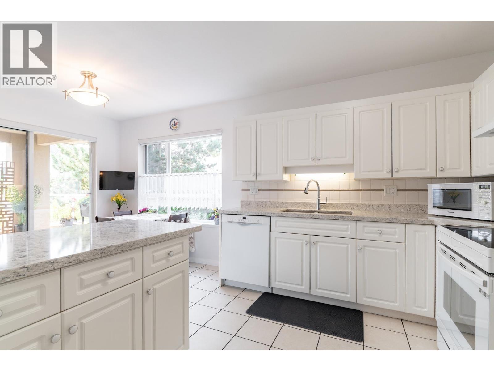 202 1131 55 Street, Delta, British Columbia V4M 3J9 - Photo 14 - R3155946