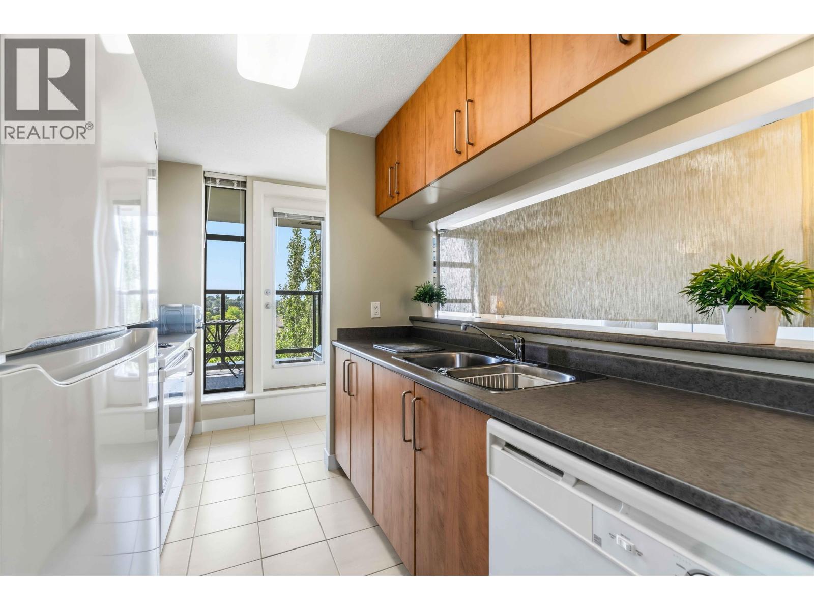 805 5380 Oben Street, Vancouver, British Columbia V5R 6H7 - Photo 11 - R3155958