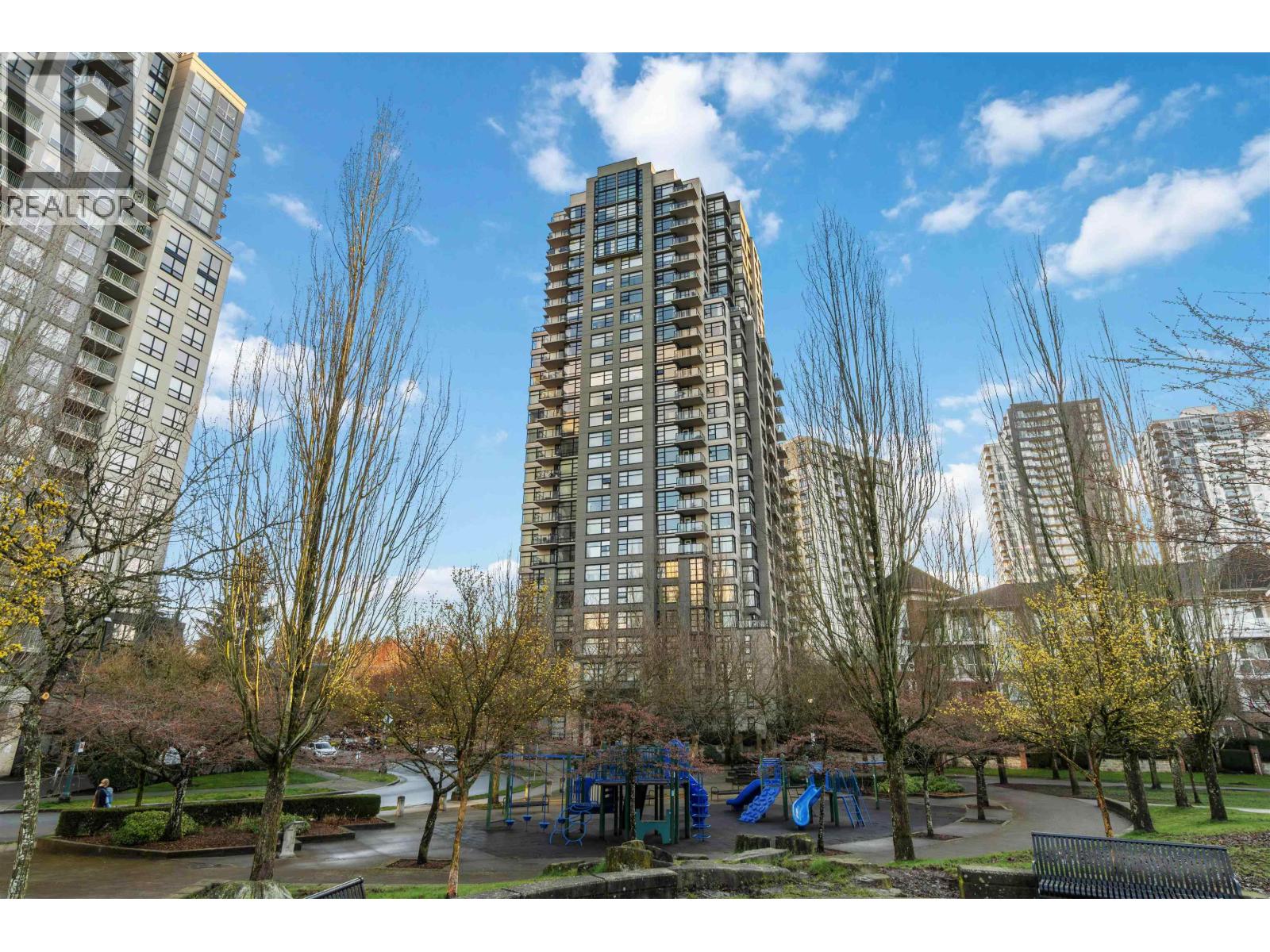 805 5380 Oben Street, Vancouver, British Columbia V5R 6H7 - Photo 3 - R3155958