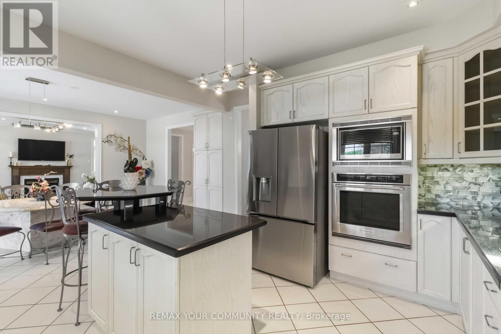 171 Langtry Place, Vaughan, Ontario  L4J 8L6 - Photo 10 - N13677884