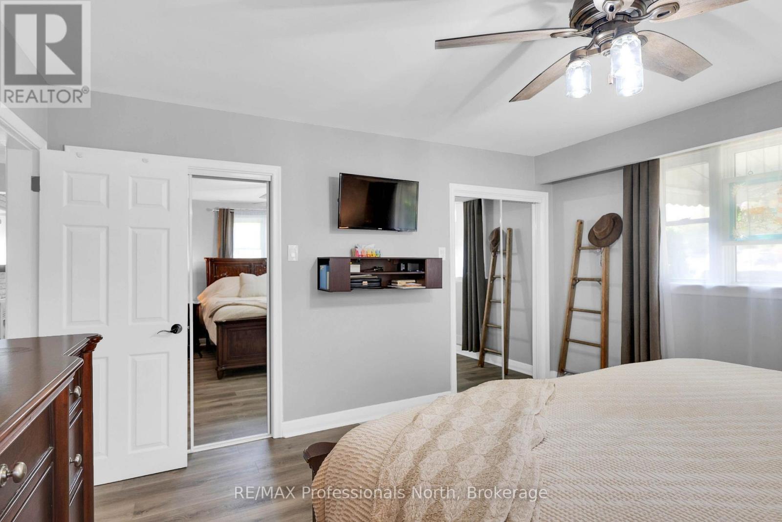 63 The Queensway N, Georgina (Keswick North), Ontario  L4P 0L2 - Photo 23 - N13677976