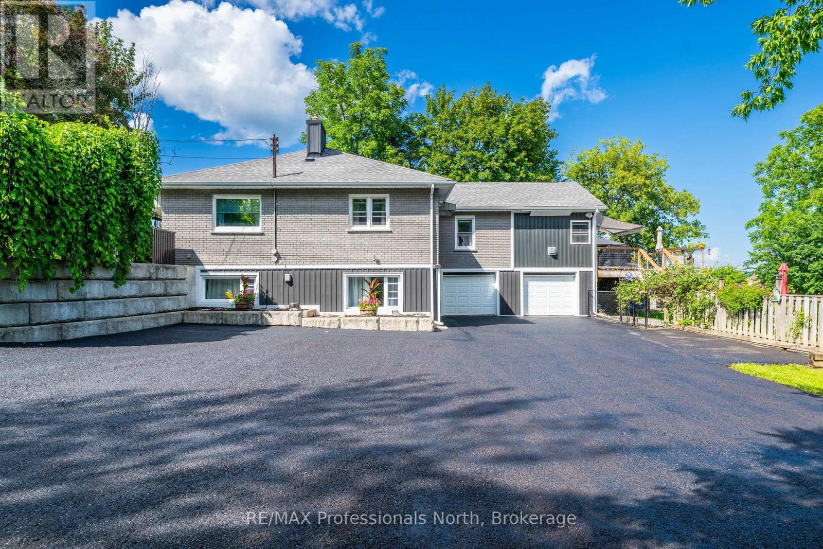 63 The Queensway N, Georgina (Keswick North), Ontario  L4P 0L2 - Photo 9 - N13677976