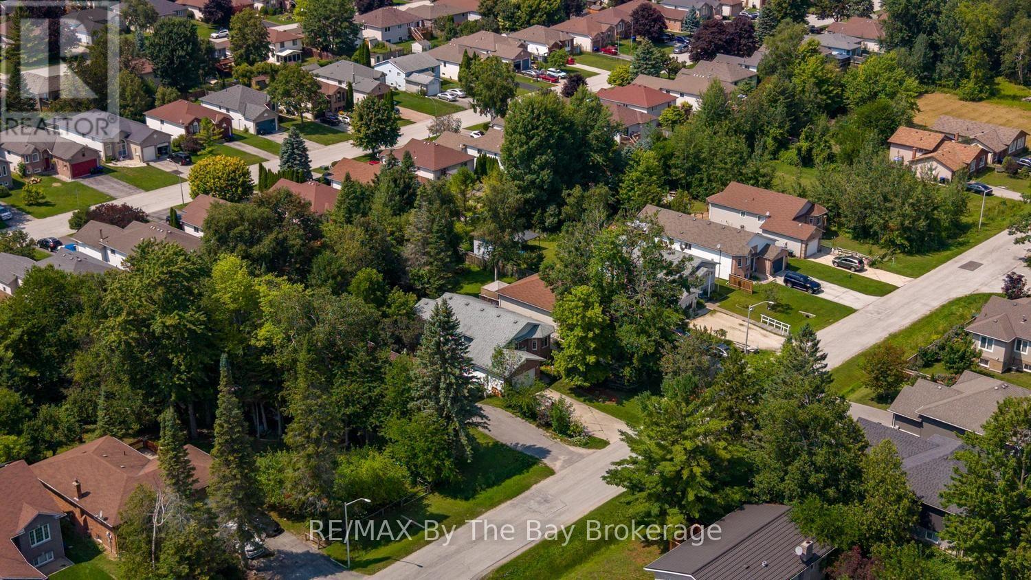 144 Smallman Drive, Wasaga Beach, Ontario  L9Z 1L3 - Photo 2 - S13677938