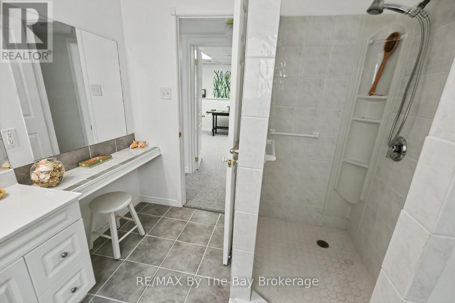 144 Smallman Drive, Wasaga Beach, Ontario  L9Z 1L3 - Photo 34 - S13677938