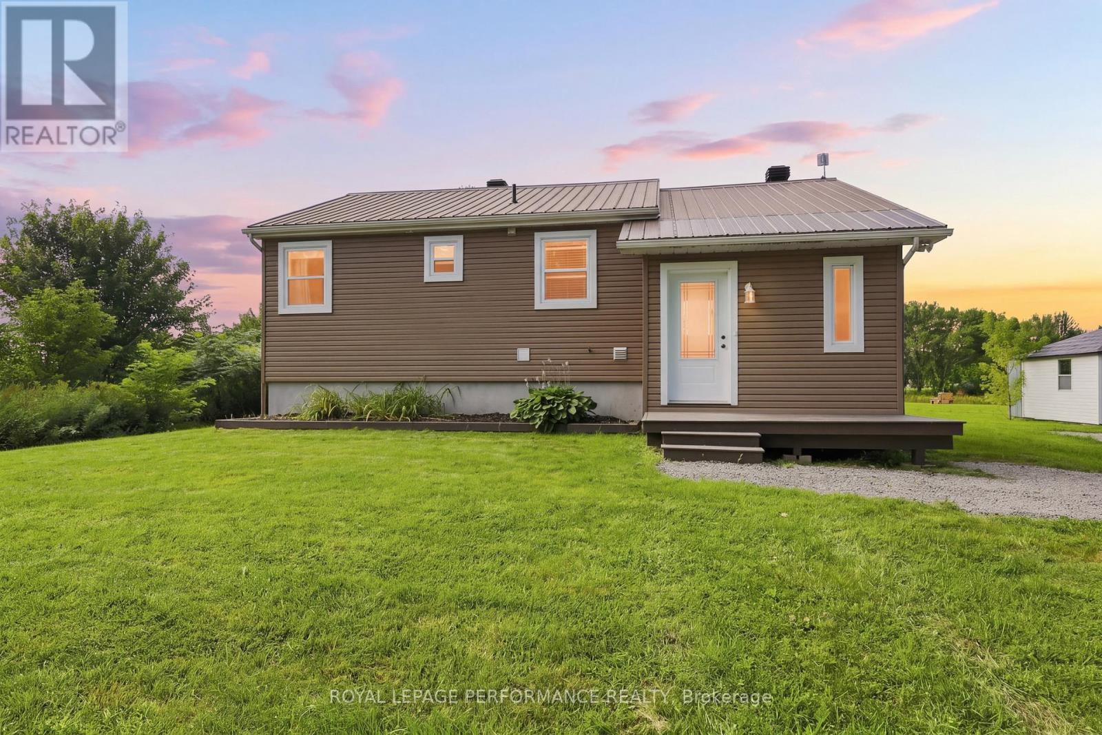 2971 Chartrand Street, Champlain, Ontario K0B 1J0 - Photo 2 - X13677970