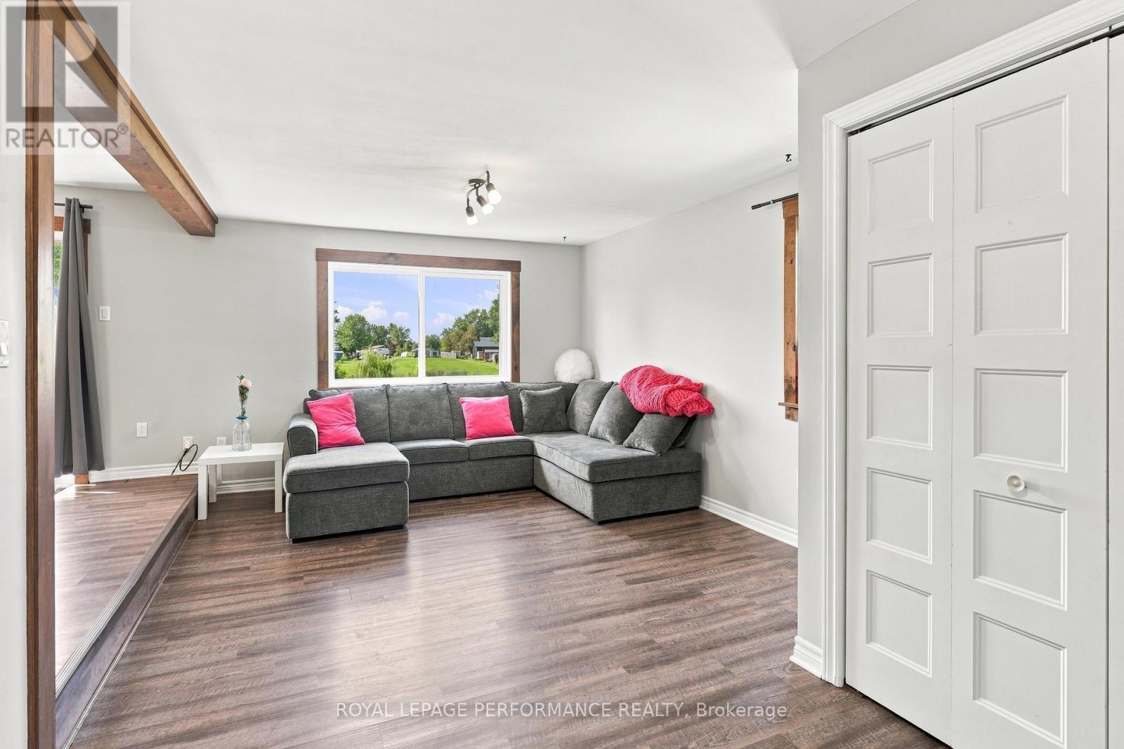 2971 Chartrand Street, Champlain, Ontario K0B 1J0 - Photo 6 - X13677970
