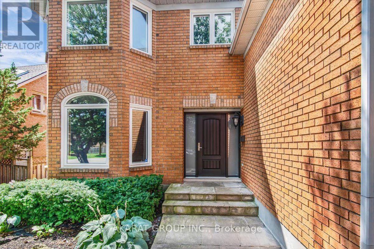 1274 King's College Drive, Oakville, Ontario  L6M 2T8 - Photo 2 - W13677894
