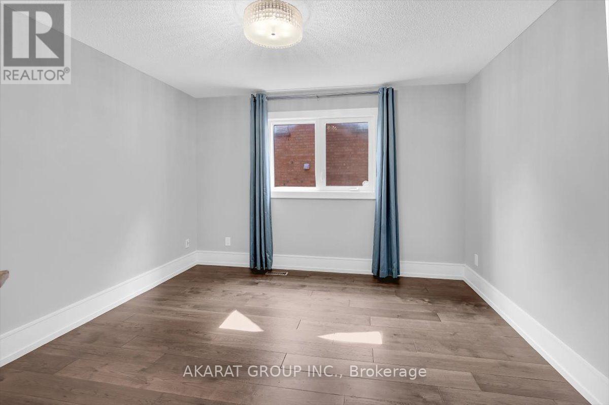 1274 King's College Drive, Oakville, Ontario  L6M 2T8 - Photo 7 - W13677894