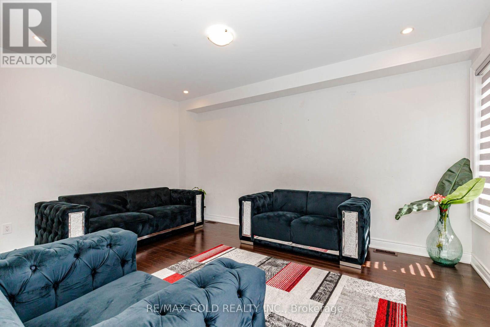 33 Tiger Crescent, Brampton, Ontario  L6R 0C8 - Photo 10 - W13677912