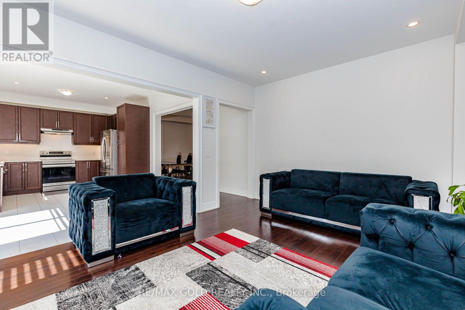 33 Tiger Crescent, Brampton, Ontario  L6R 0C8 - Photo 12 - W13677912