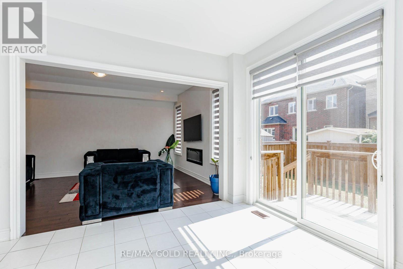 33 Tiger Crescent, Brampton, Ontario  L6R 0C8 - Photo 15 - W13677912