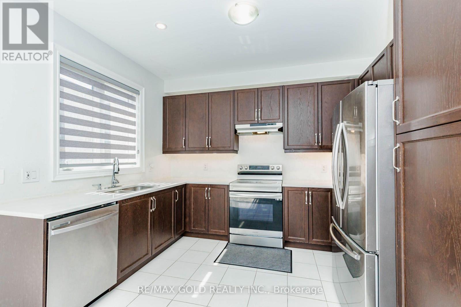 33 Tiger Crescent, Brampton, Ontario  L6R 0C8 - Photo 16 - W13677912
