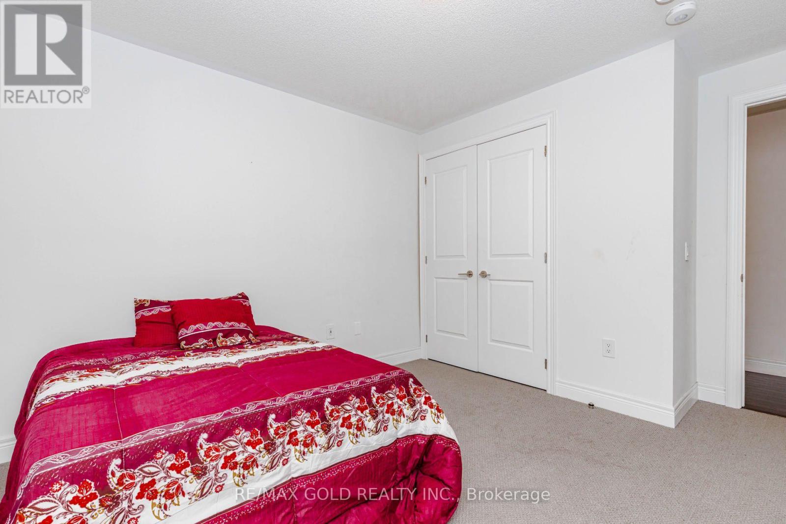 33 Tiger Crescent, Brampton, Ontario  L6R 0C8 - Photo 37 - W13677912