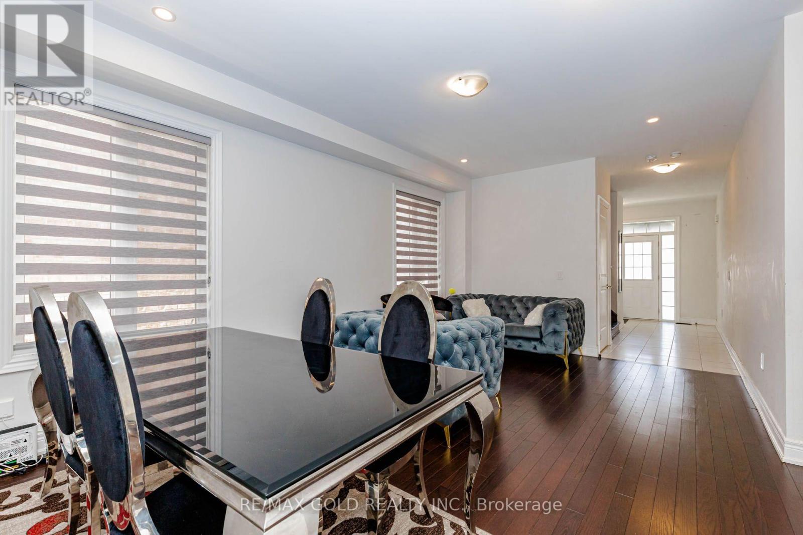 33 Tiger Crescent, Brampton, Ontario  L6R 0C8 - Photo 9 - W13677912