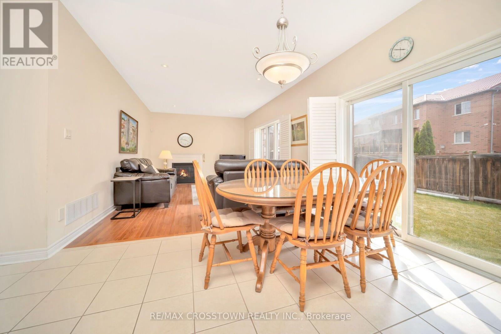 67 Sorbonne Drive, Brampton, Ontario  L6P 1Y6 - Photo 15 - W13677918