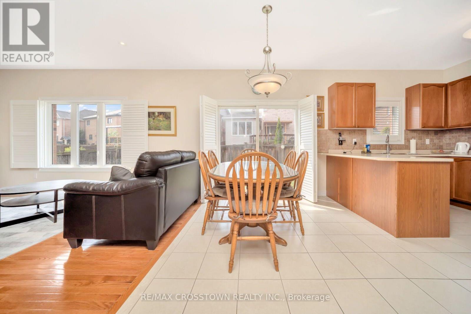 67 Sorbonne Drive, Brampton, Ontario  L6P 1Y6 - Photo 16 - W13677918