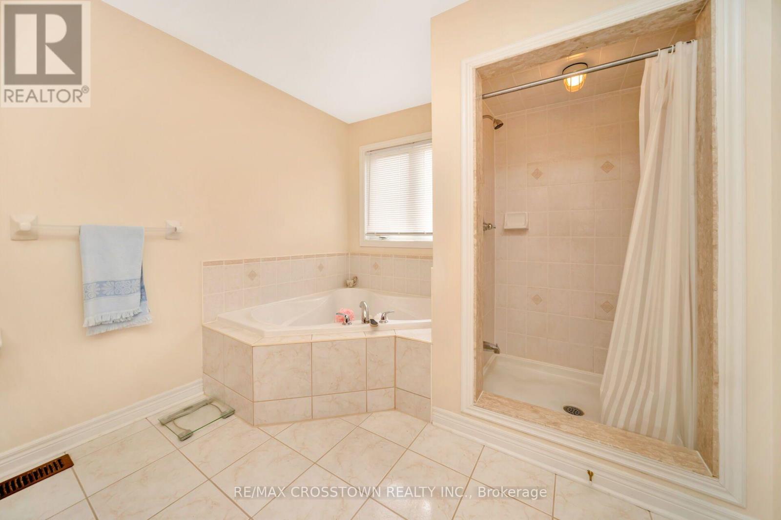 67 Sorbonne Drive, Brampton, Ontario  L6P 1Y6 - Photo 30 - W13677918