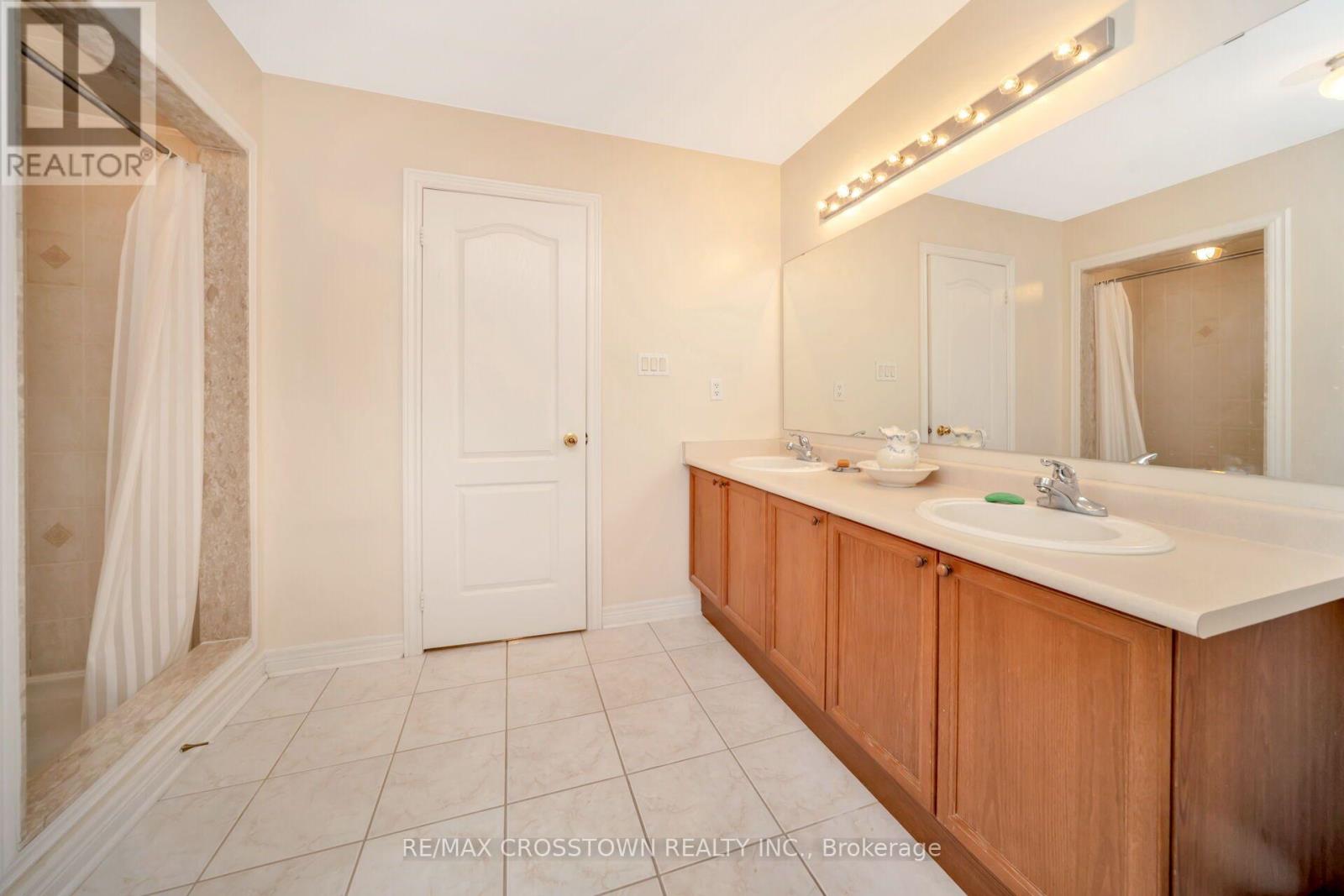 67 Sorbonne Drive, Brampton, Ontario  L6P 1Y6 - Photo 31 - W13677918