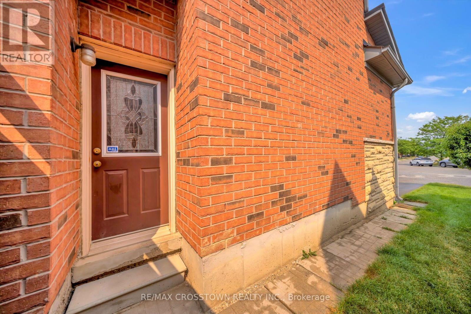 67 Sorbonne Drive, Brampton, Ontario  L6P 1Y6 - Photo 46 - W13677918
