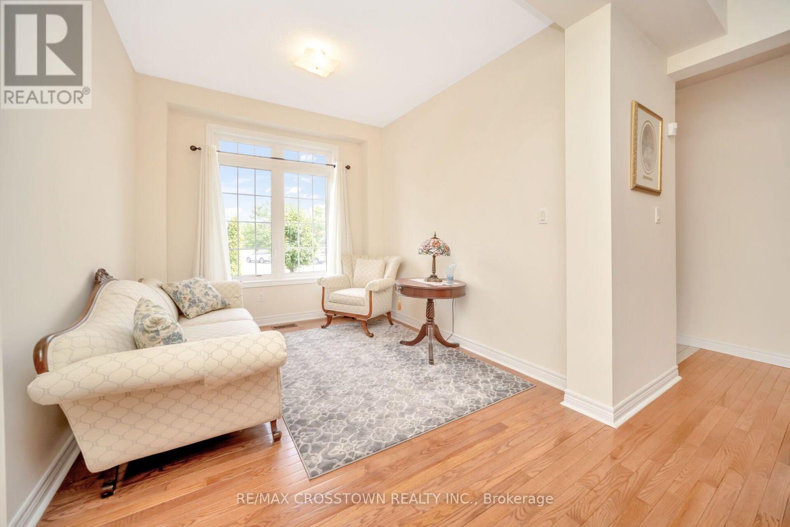 67 Sorbonne Drive, Brampton, Ontario  L6P 1Y6 - Photo 6 - W13677918