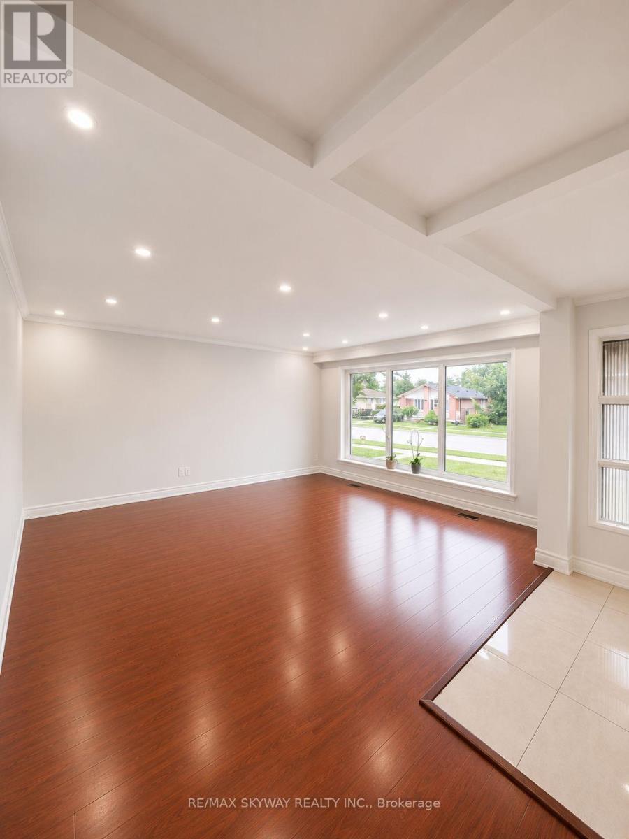 40 Dorward Drive, Toronto, Ontario  M9V 2J7 - Photo 8 - W13677980