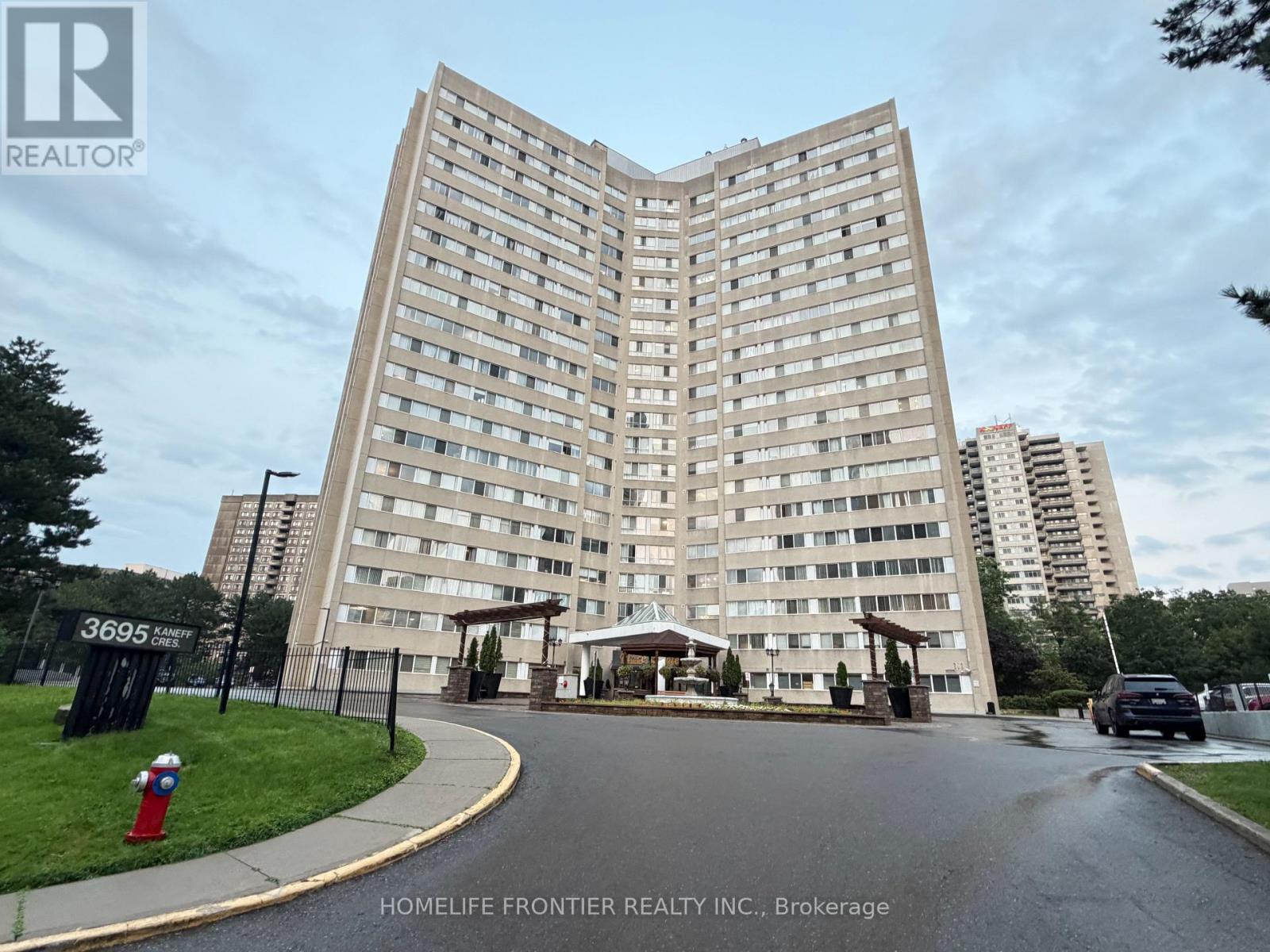 SPH7 - 3695 KANEFF CRESCENT, Mississauga, Ontario