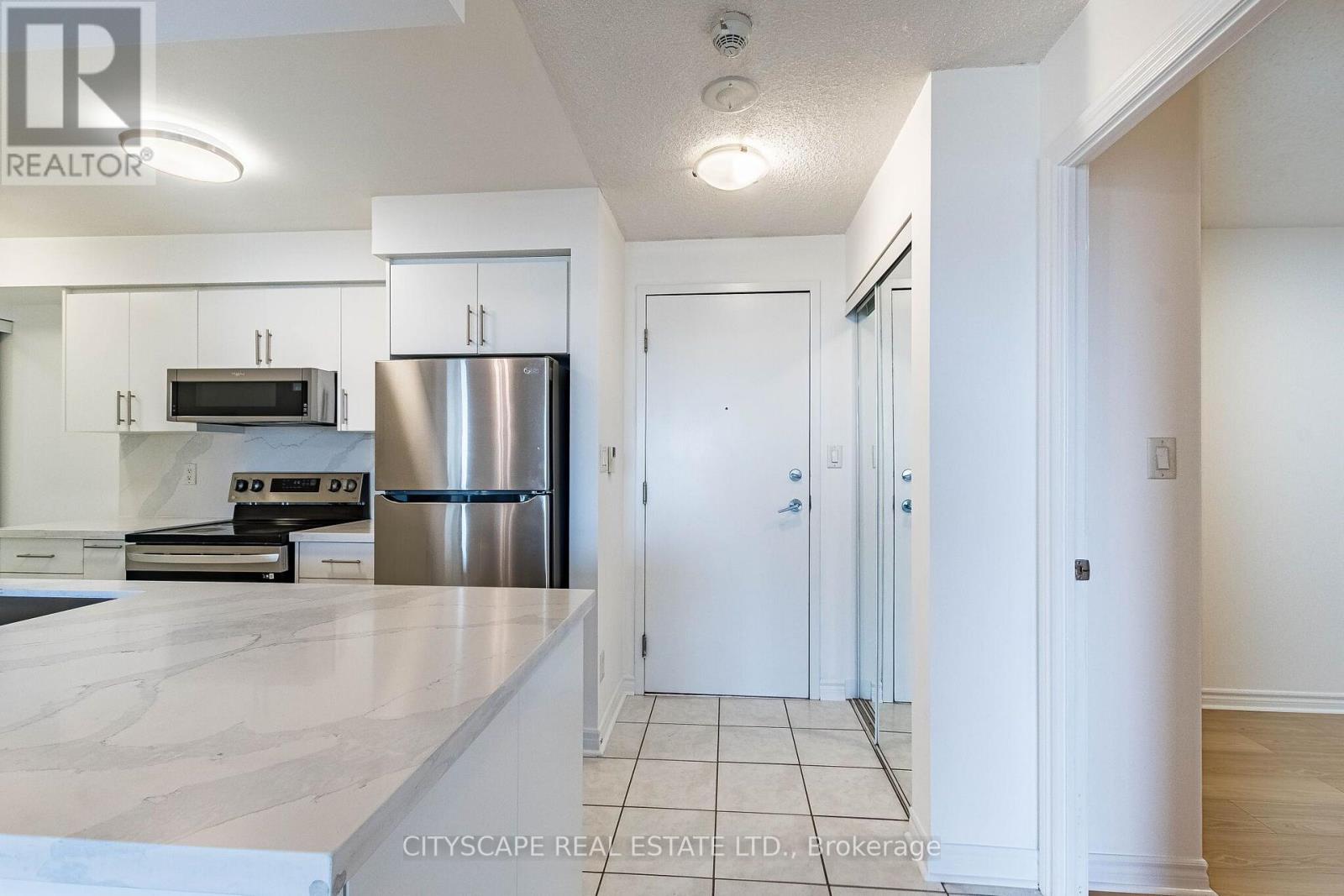 2110 - 3880 Duke Of York Boulevard, Mississauga, Ontario  L5B 4M7 - Photo 5 - W13677992