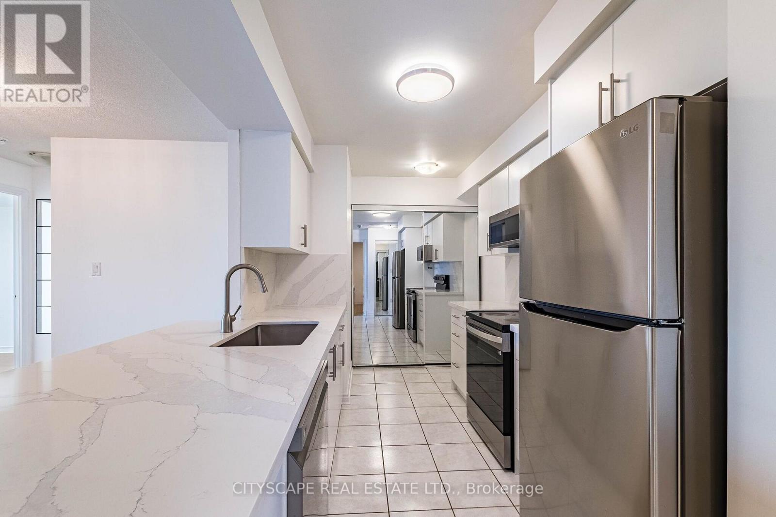 2110 - 3880 Duke Of York Boulevard, Mississauga, Ontario  L5B 4M7 - Photo 8 - W13677992