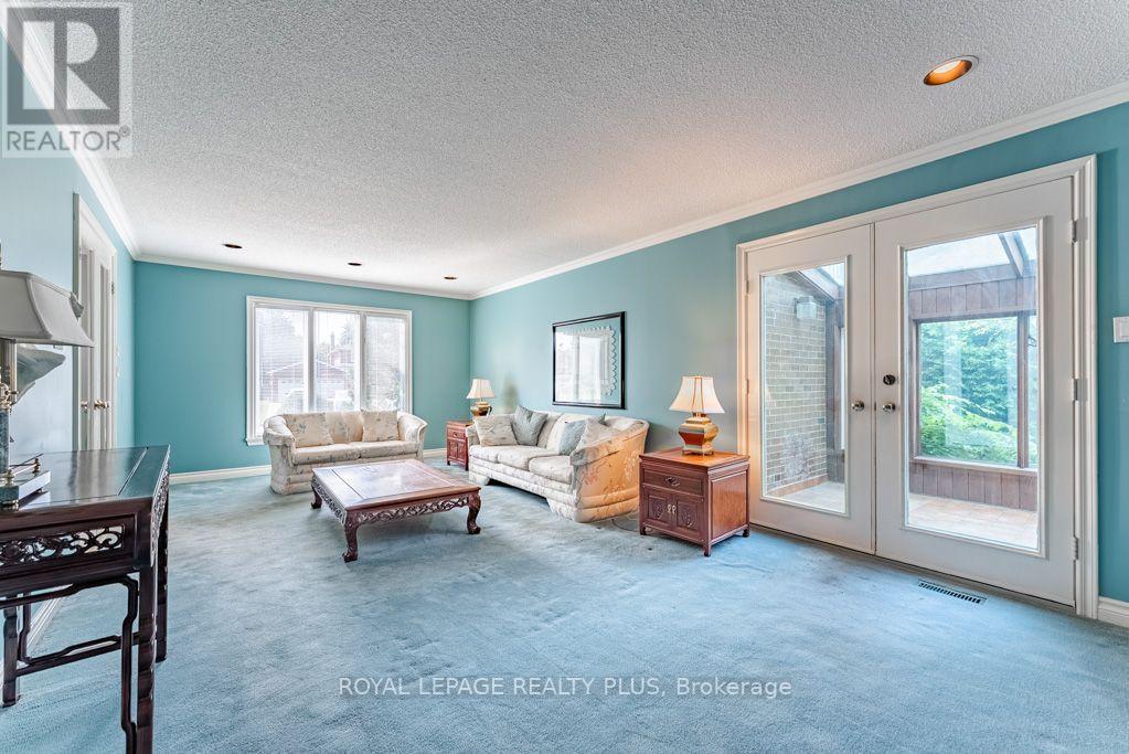 6 Lillington Street, Brampton, Ontario  L6S 4B9 - Photo 6 - W13672330