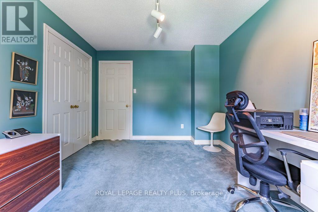6 Lillington Street, Brampton, Ontario  L6S 4B9 - Photo 35 - W13672330