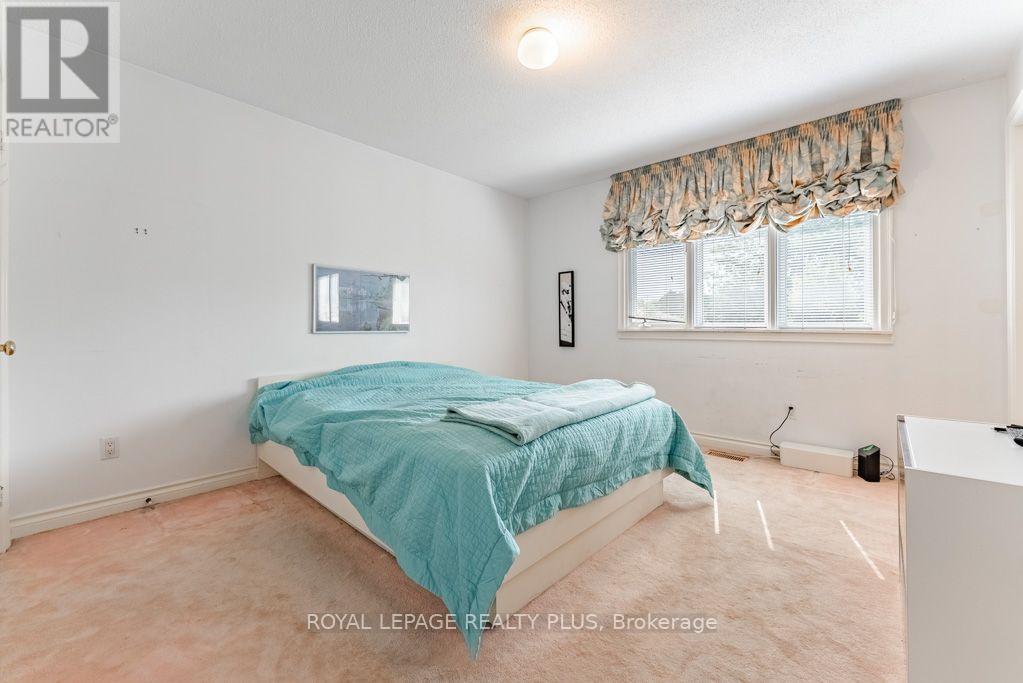 6 Lillington Street, Brampton, Ontario  L6S 4B9 - Photo 38 - W13672330