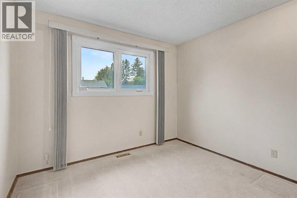 163 Lake Sylvan Close SE, Calgary, Alberta  T3J 3E5 - Photo 19 - A2330382