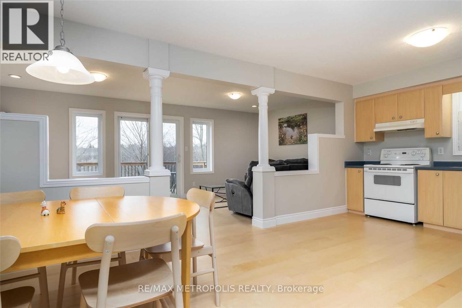 472 Hidden Creek Drive, Kitchener, Ontario  N2N 3M1 - Photo 6 - X13677890