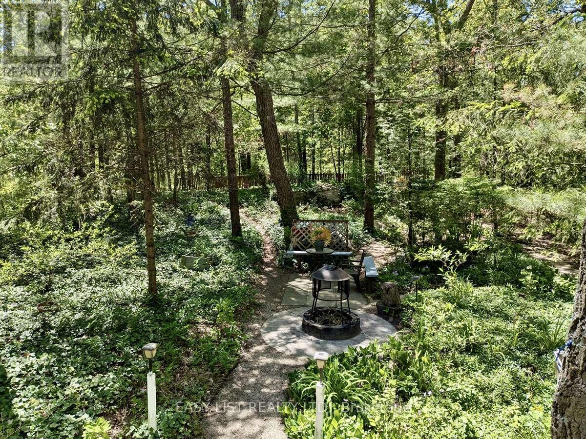 10161 Andrea Street, Lambton Shores, Ontario  N0M 2L0 - Photo 17 - X13677998